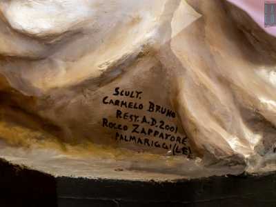 Tutte presentano una scritta: �Scultura di Carmelo Bruno restaurate nel 2001 da Rocco Zappatore di Palmariggi�. Carmelo Bruno fu uno scultore e cartapestaio nato a Lecce a fine 800 che oper� nella prima met� del 900 prima in Puglia e poi ad Arezzo